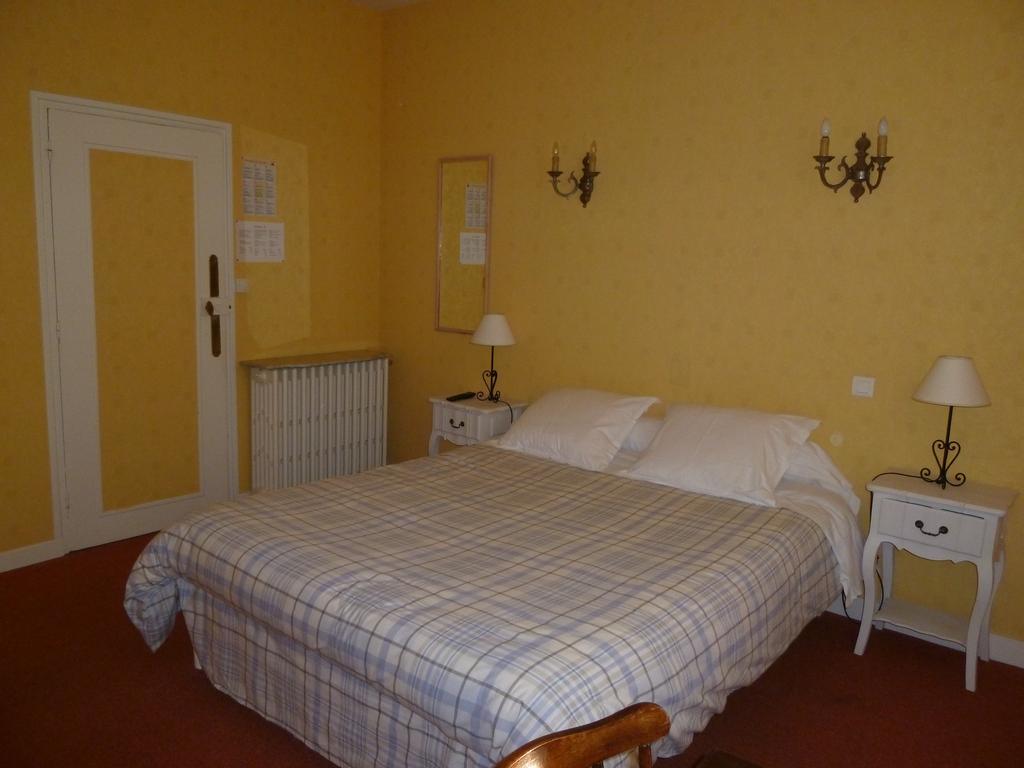 Hotel Emma Calve Millau Oda fotoğraf