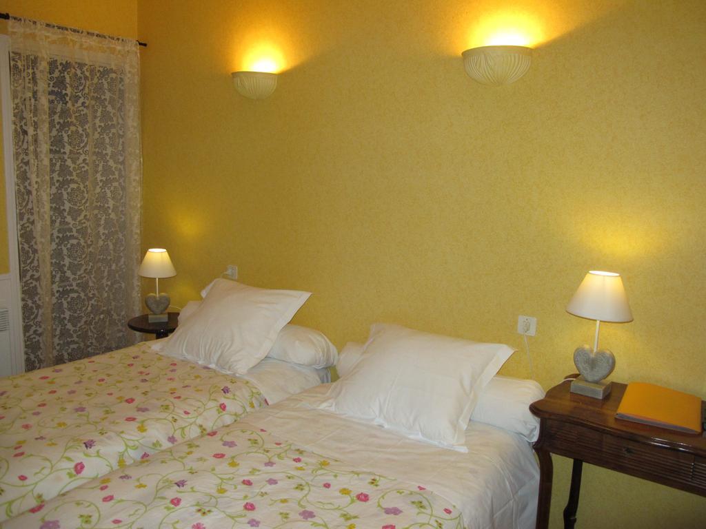 Hotel Emma Calve Millau Oda fotoğraf