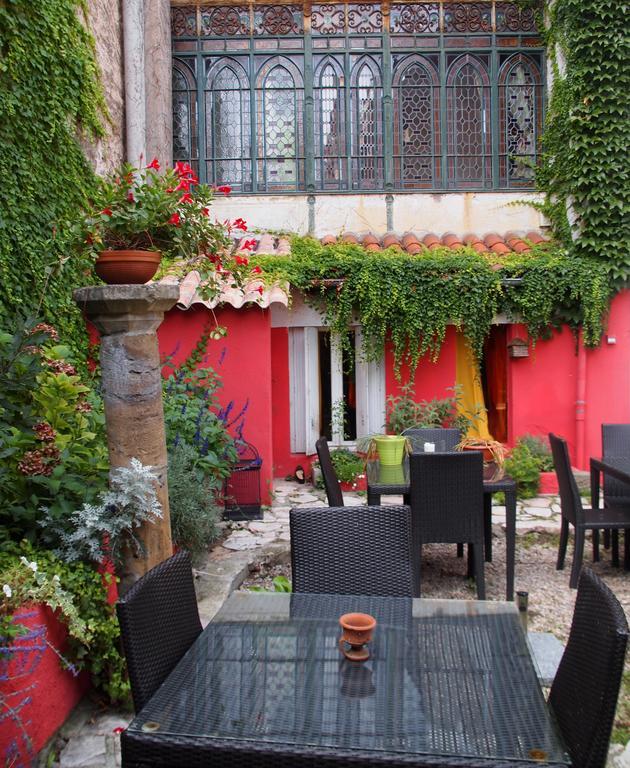 Hotel Emma Calve Millau Dış mekan fotoğraf